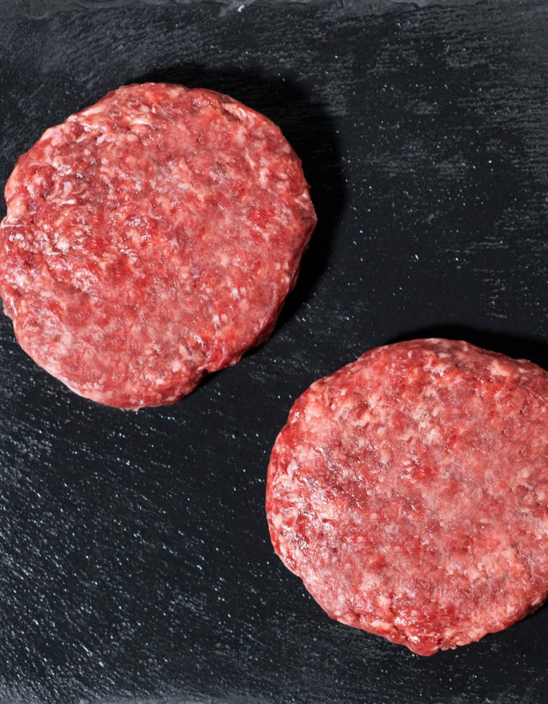 Hamburguesas de carne de vacuno de elaboración propia