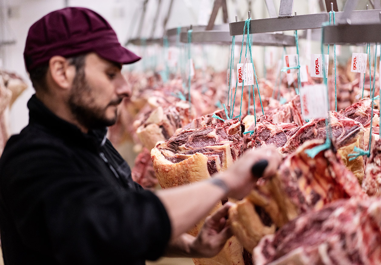 Cámara de maduración de carne para su añejamiento progresivo.
